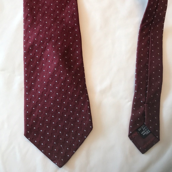 Armani tie - Picture 3 of 3